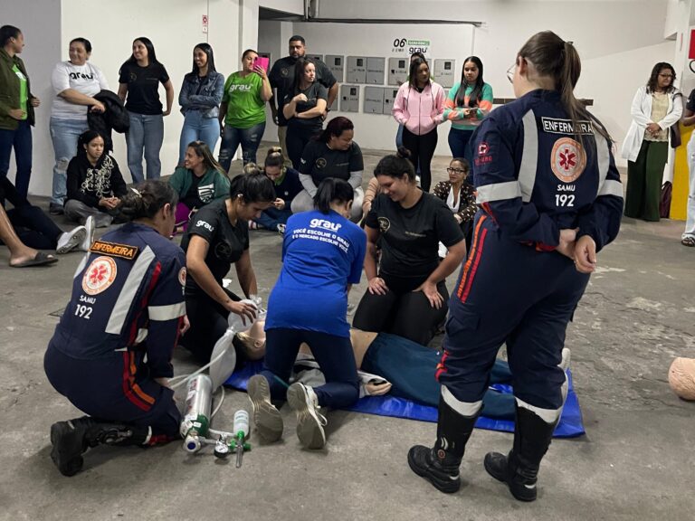 Alunos da Grau Educacional aprendem técnicas de SBV