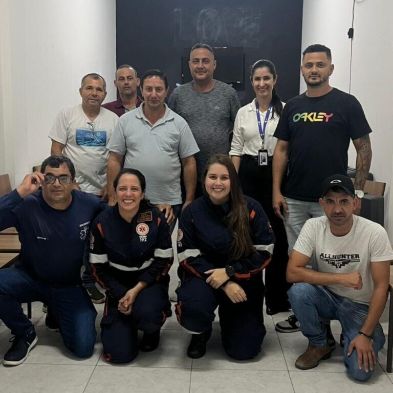 Motoristas do PA de Carmo do Cajuru recebem treinamento do CEP Motoristas do PA de Carmo do Cajuru recebem treinamento do CEP
