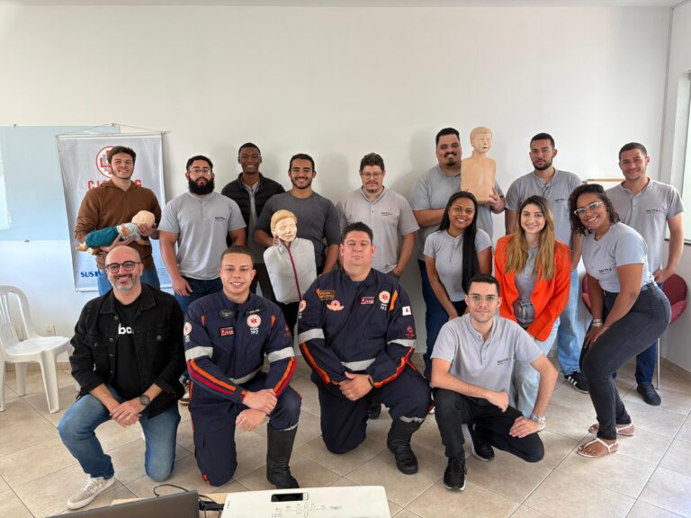 Funcionários da Sertta Contabilidade, em Campo Belo, participam de treinamento sobre Primeiros Socorros