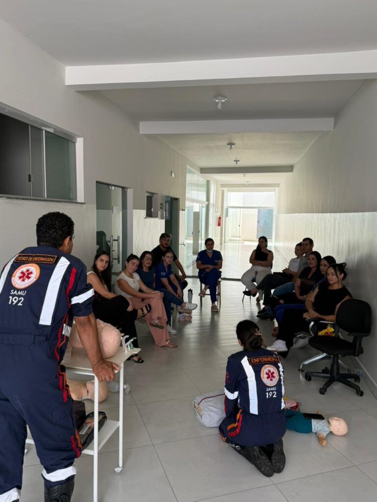 Profissionais de saúde de Pedra do Indaiá recebem treinamento sobre Primeiros Socorros